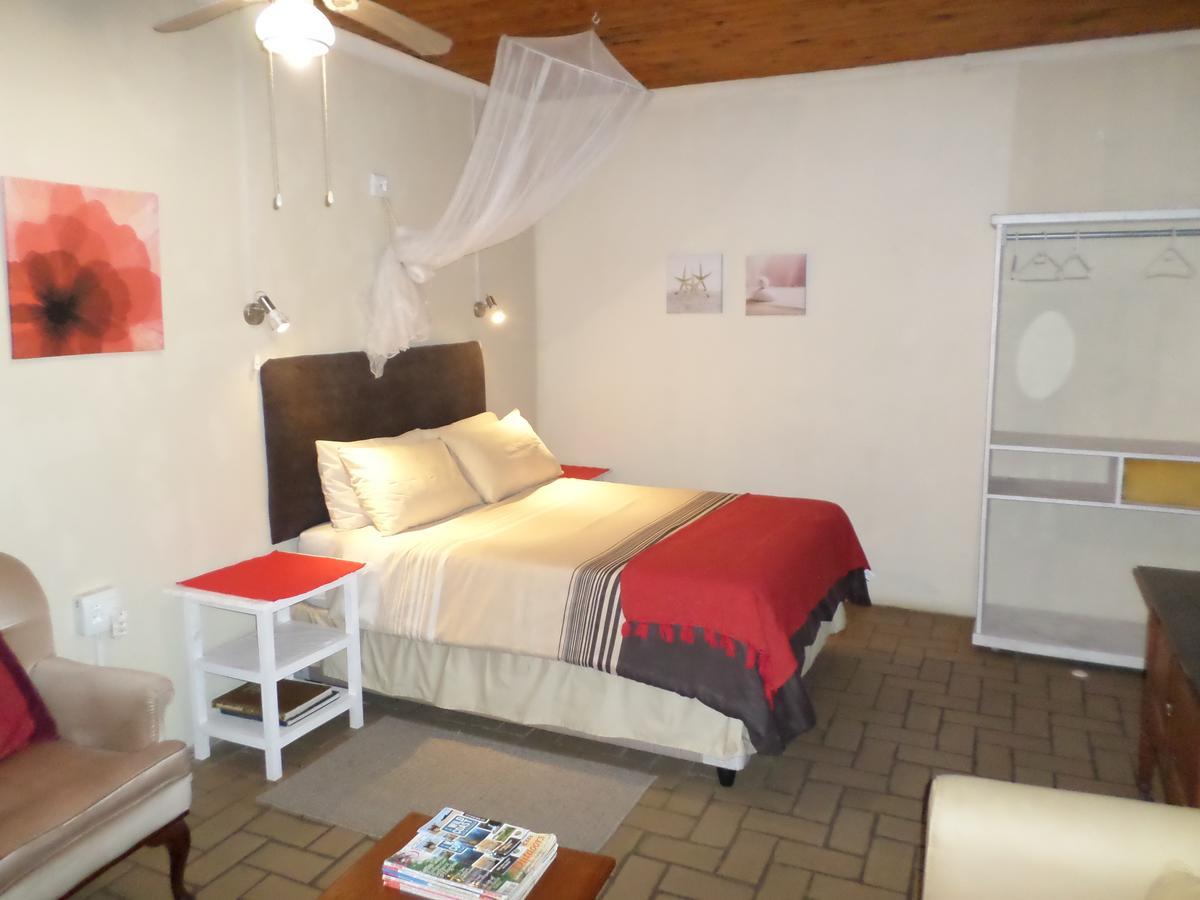 Geckos B&B&Self-catering Coffee Bay Exterior foto